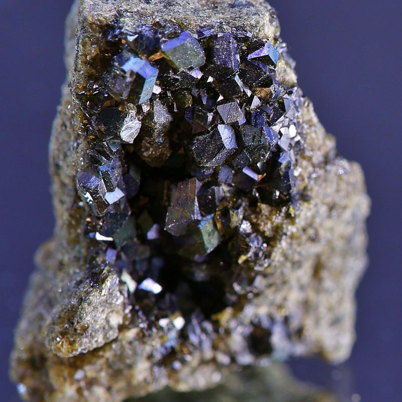 Iridescent Andradite Garnets – “Northern Ligths” Cluster (Landfalltjern, Drammen)