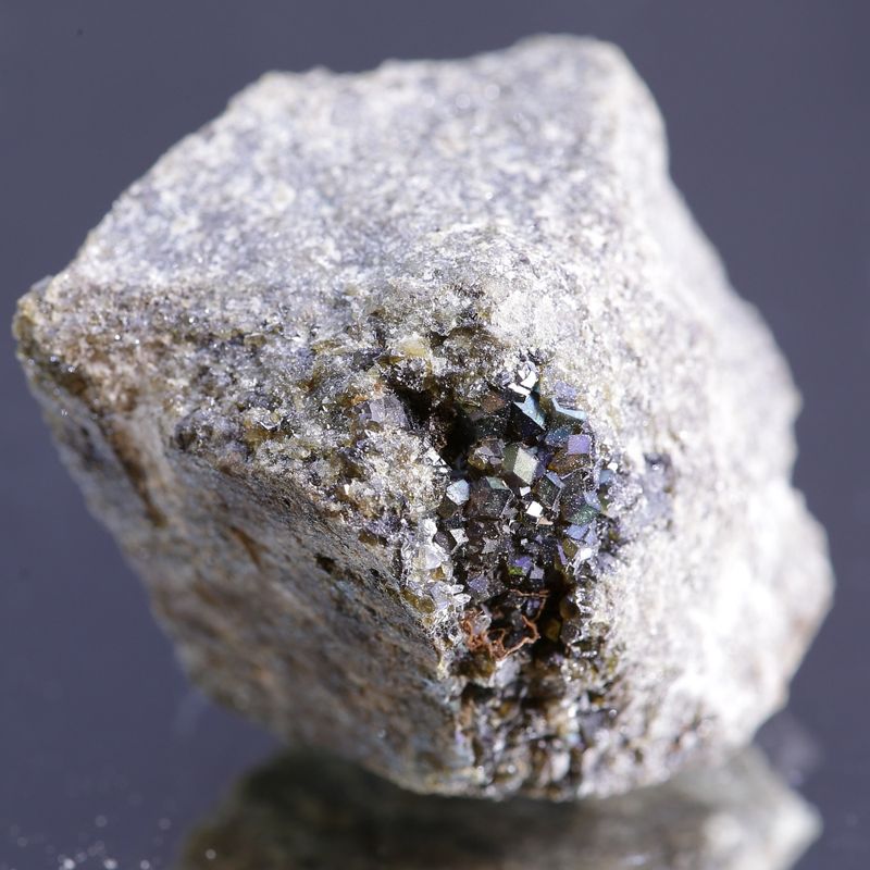Iridescent Andradite Garnets – “Northern Ligths” Cluster (Landfalltjern, Drammen)