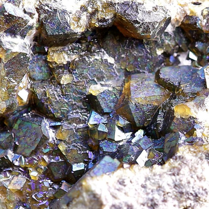 Main Image Iridescent Andradite Garnets – ...